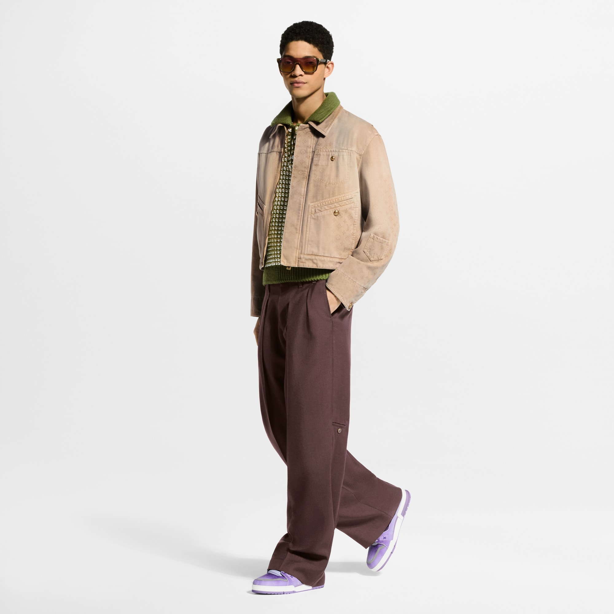LV Trainer Sneaker - Valentine's Day Gifts for Him | LOUIS VUITTON